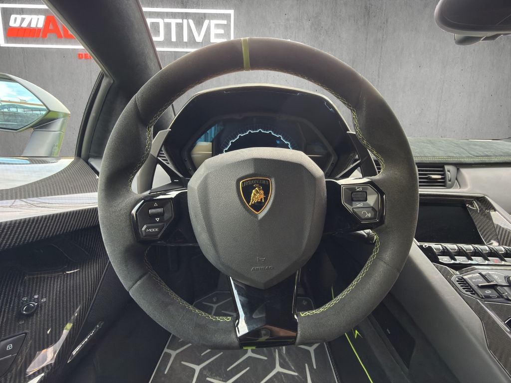 Lamborghini Aventador 2017