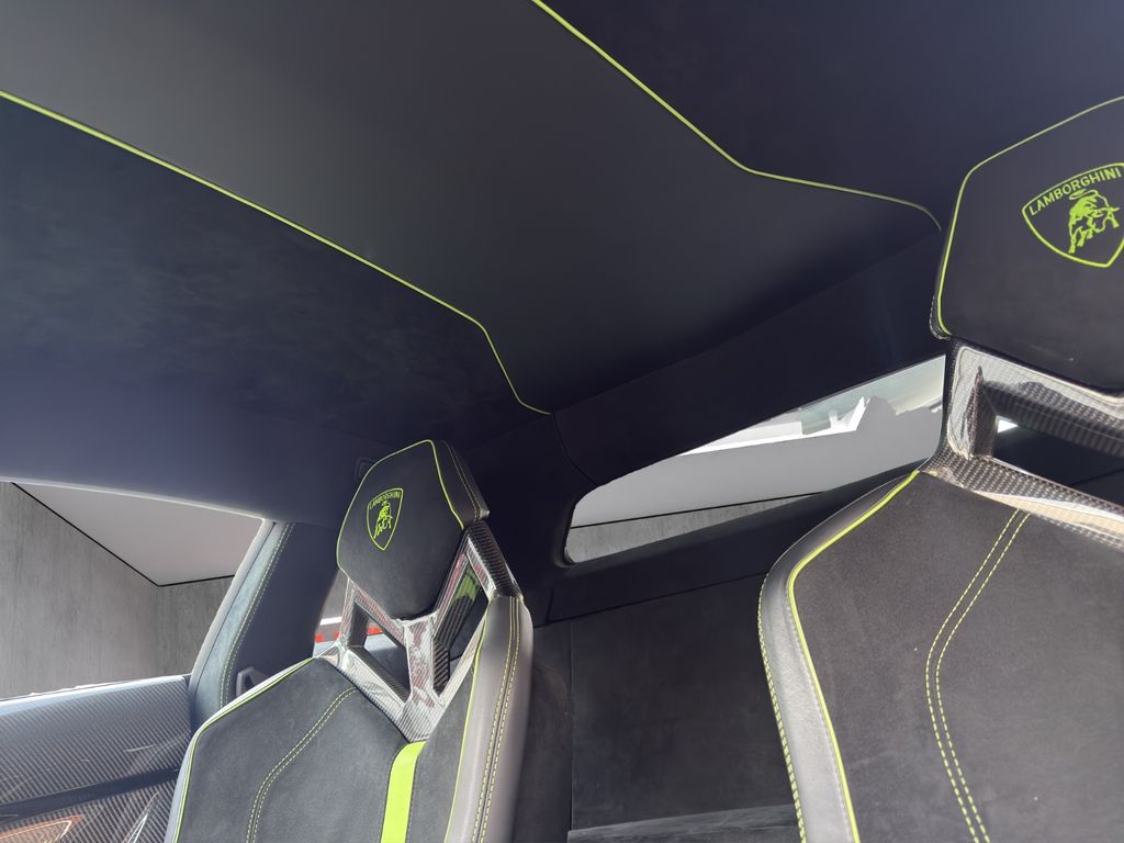 Lamborghini Aventador 2017