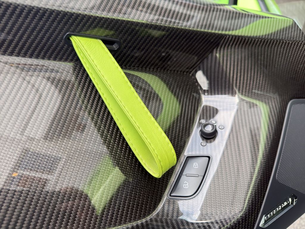 Lamborghini Aventador 2017