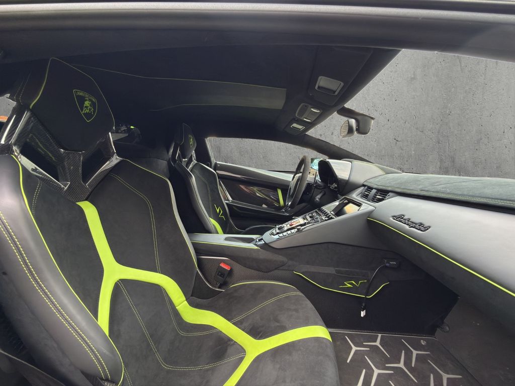 Lamborghini Aventador 2017