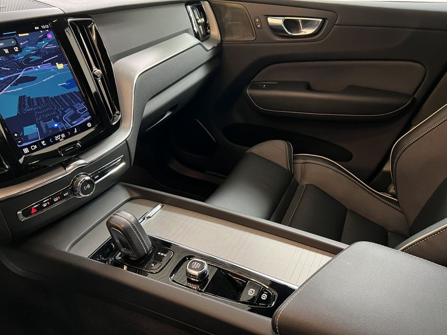 Volvo XC60 2022