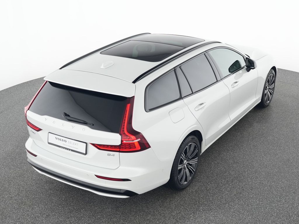 Volvo V60 2025