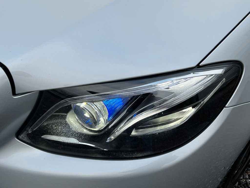 Mercedes-Benz E 300 2020