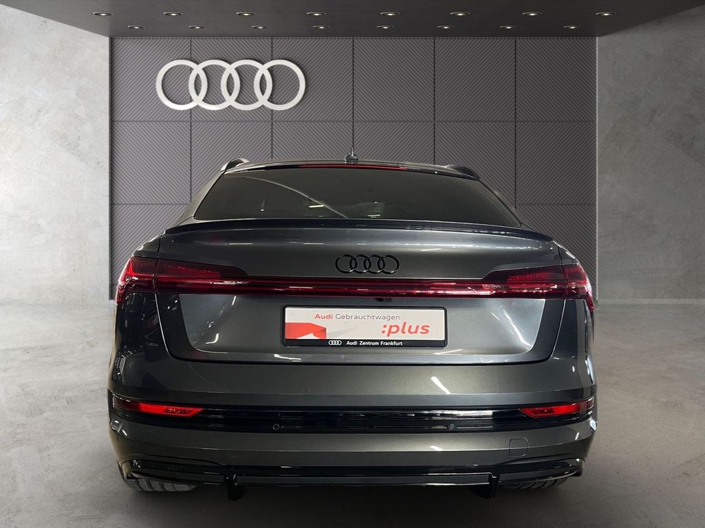 Audi e-tron 2022