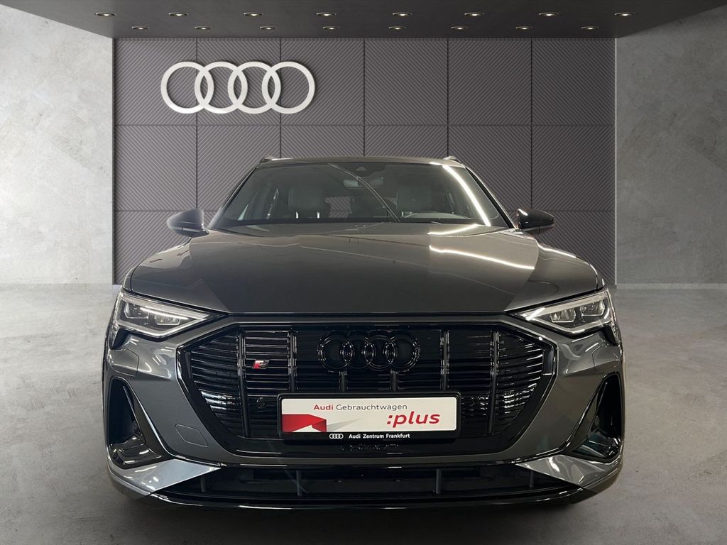 Audi e-tron 2022
