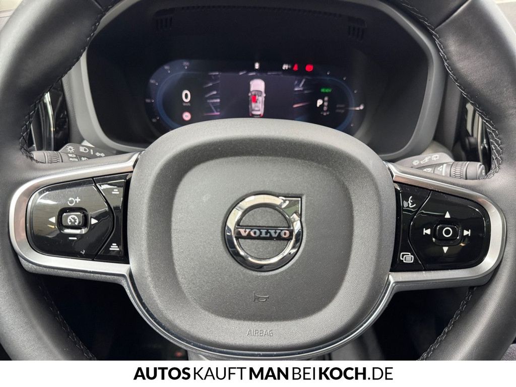 Volvo XC60 2025