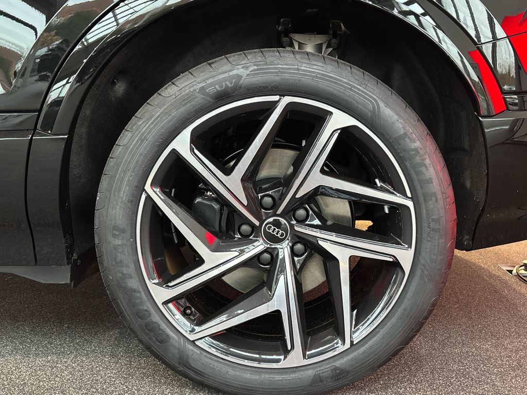 Audi SQ6 e-tron 2026