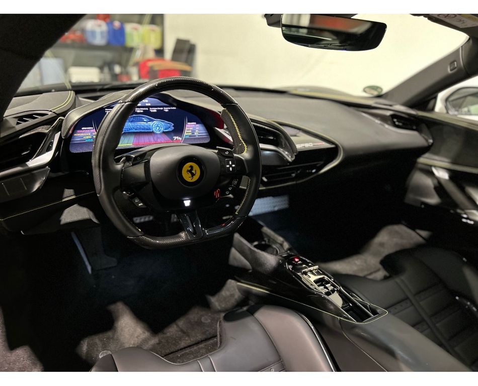 Ferrari SF90 2021