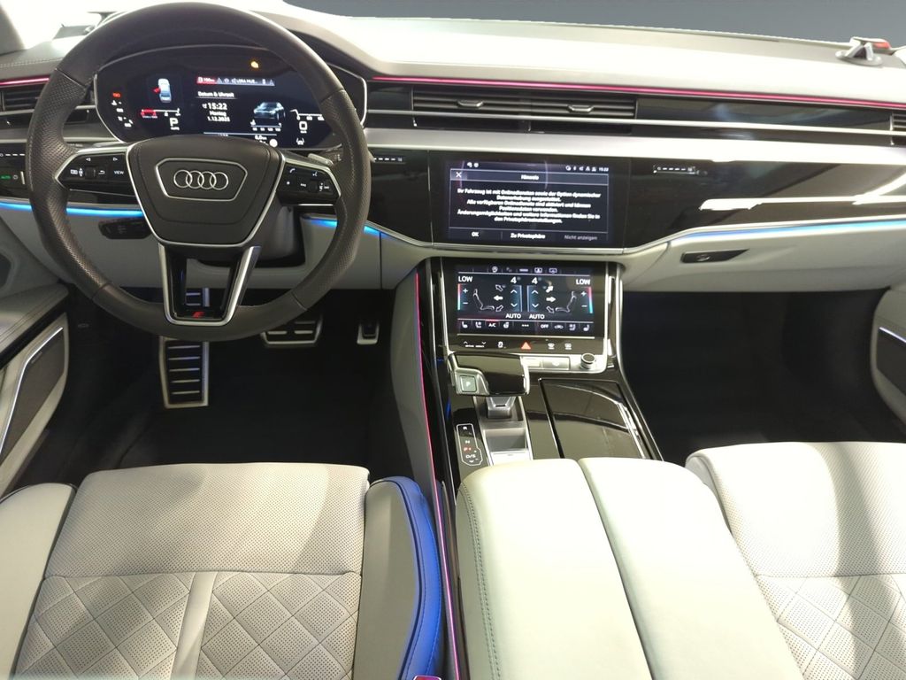 Audi A8 2023