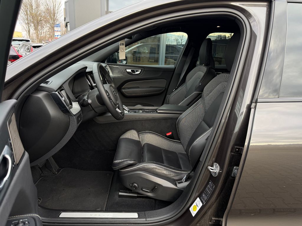 Volvo XC60 2024