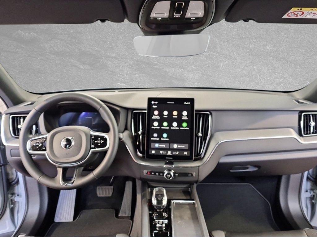 Volvo XC60 2025