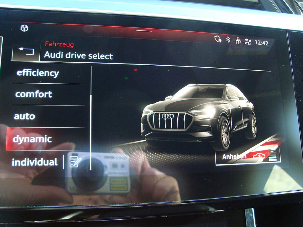Audi e-tron 2020