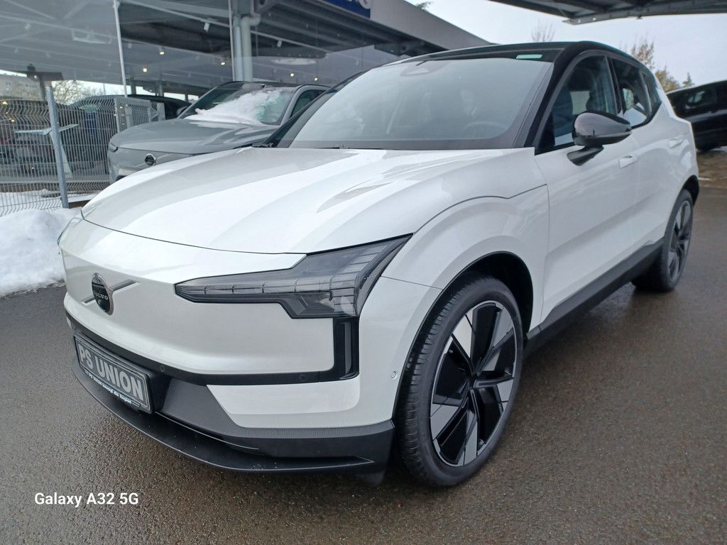 Volvo EX30 2024