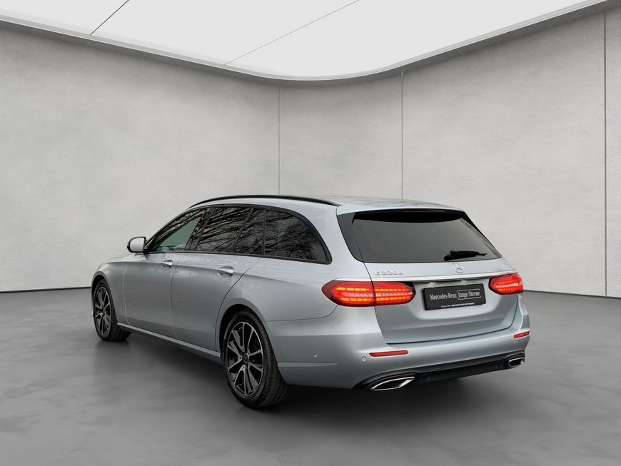 Mercedes-Benz E 220 2022