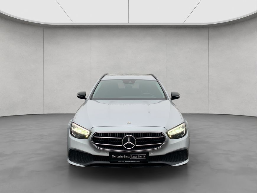 Mercedes-Benz E 220 2022