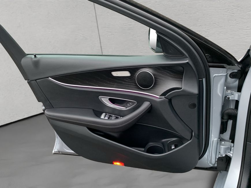 Mercedes-Benz E 220 2022