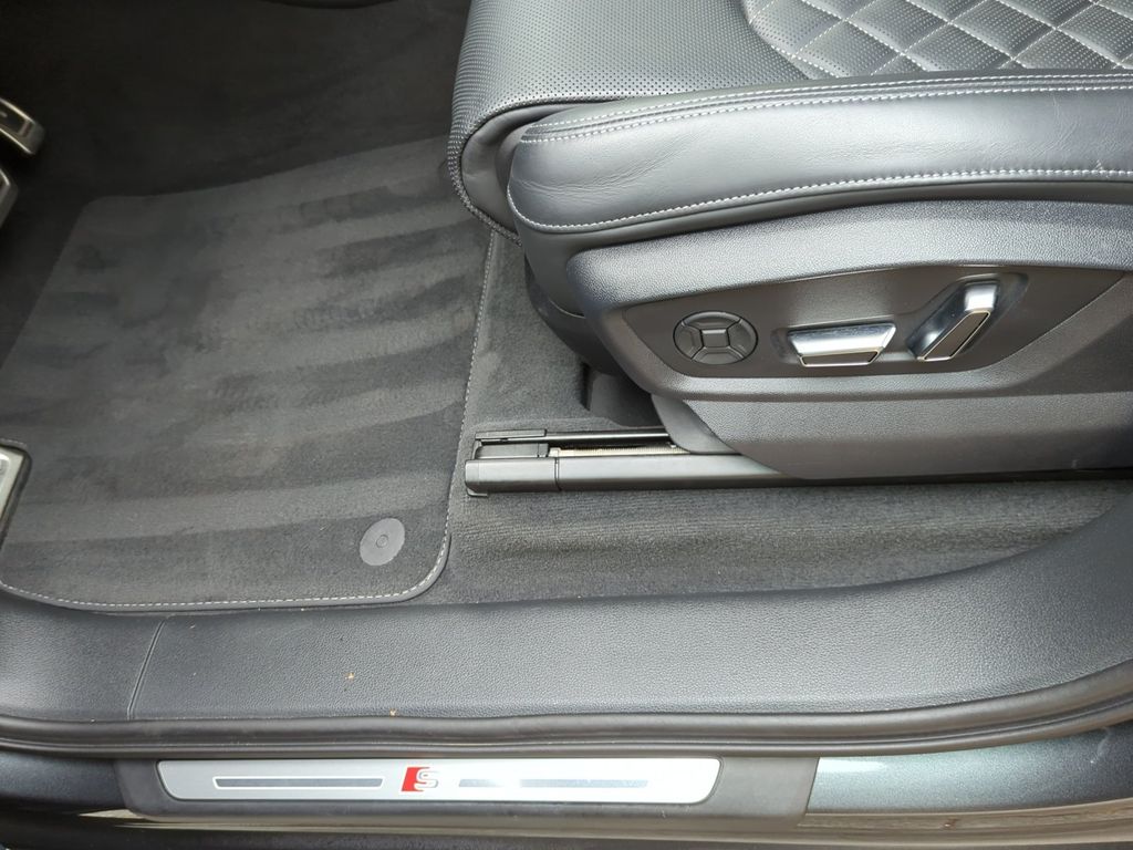 Audi SQ7 2022