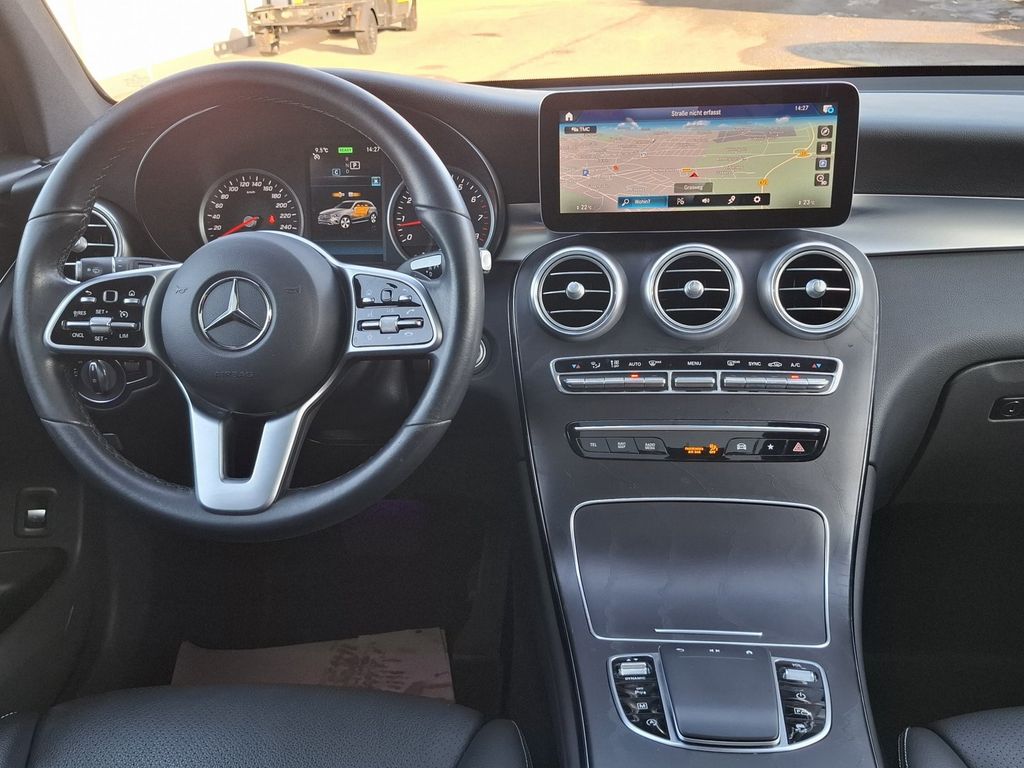 Mercedes-Benz GLC 300 2021