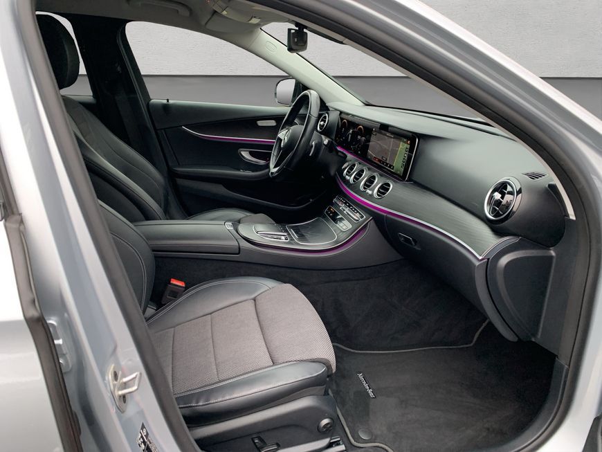 Mercedes-Benz E 220 2022