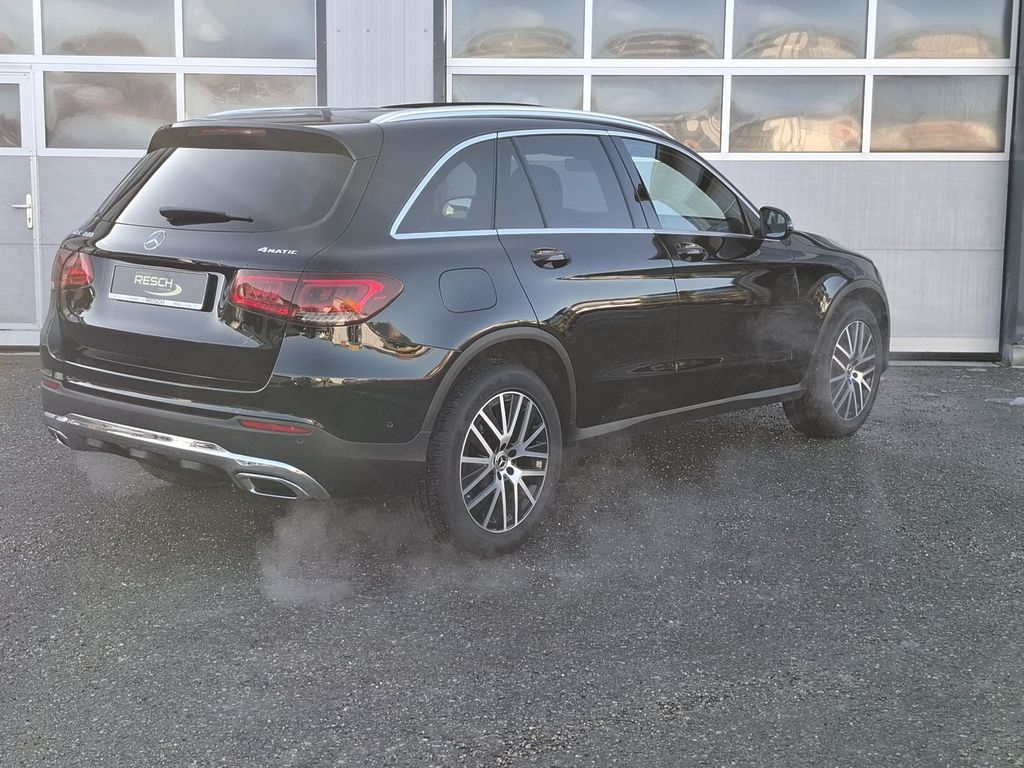 Mercedes-Benz GLC 300 2021