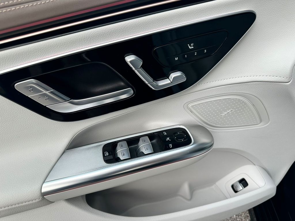 Mercedes-Benz EQE 2024