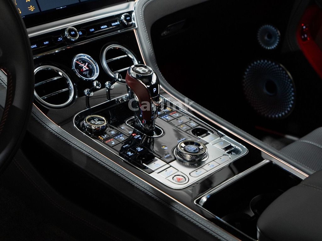 Bentley Continental GT 2024