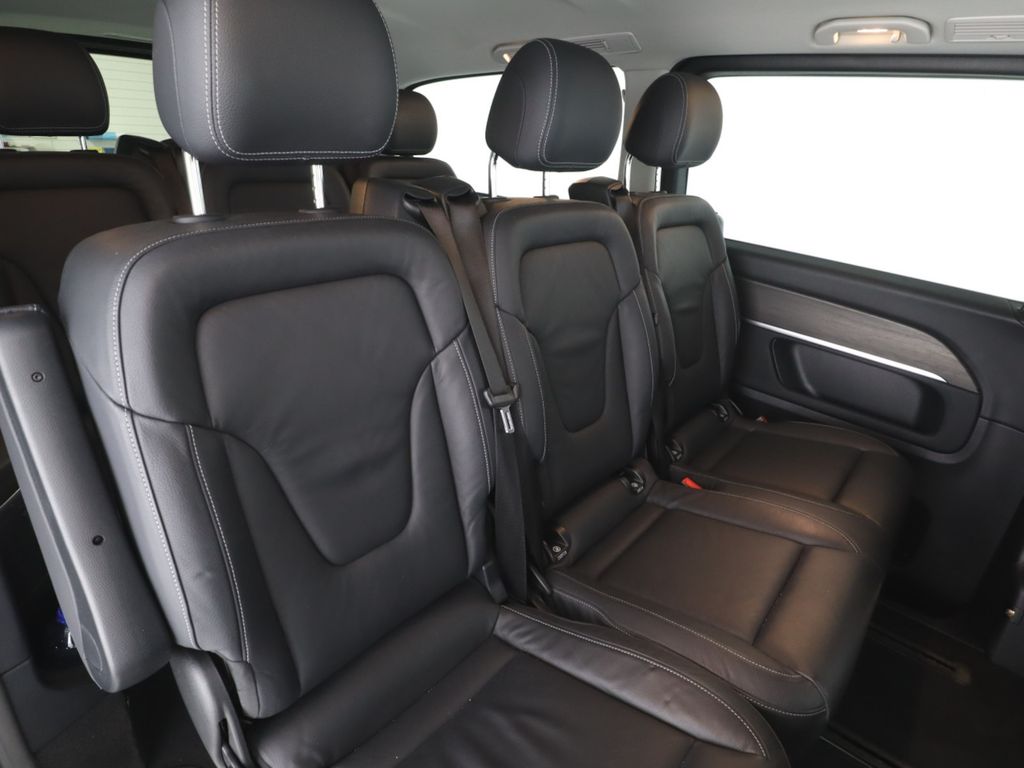 Mercedes-Benz V 300 2024