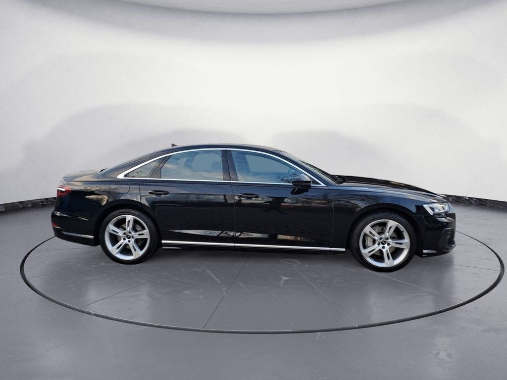 Audi A8 2024