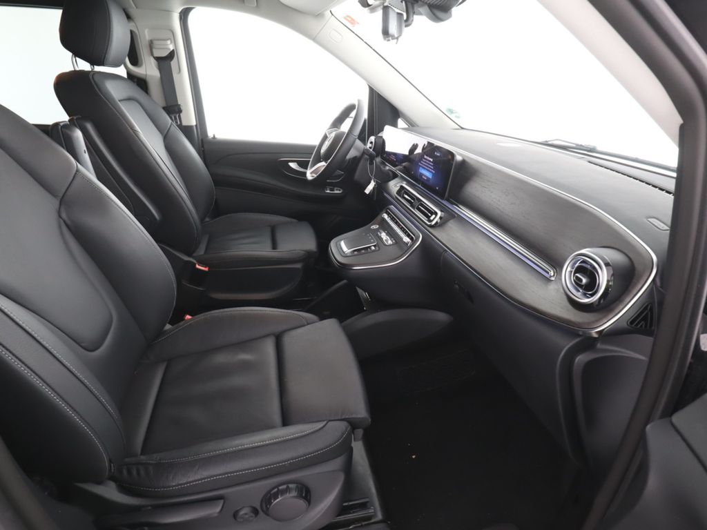 Mercedes-Benz V 300 2024