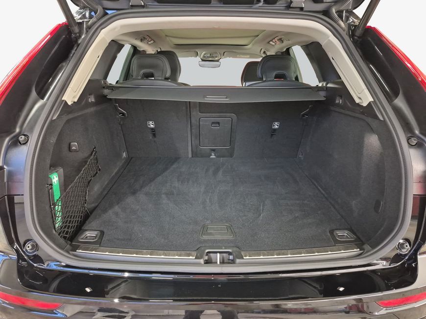 Volvo XC60 2025