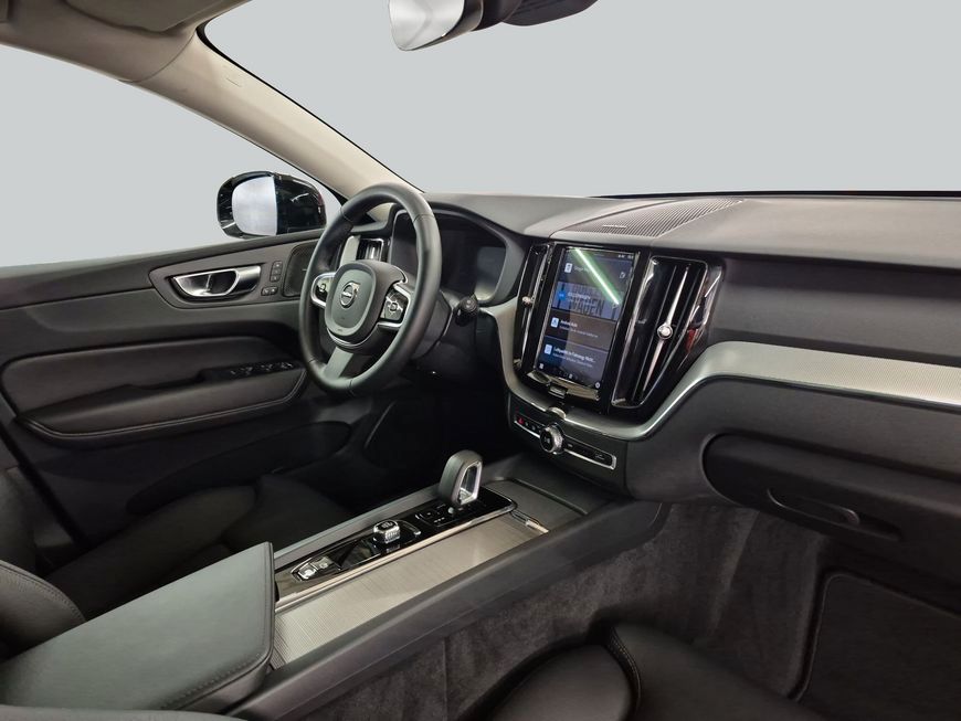 Volvo XC60 2025