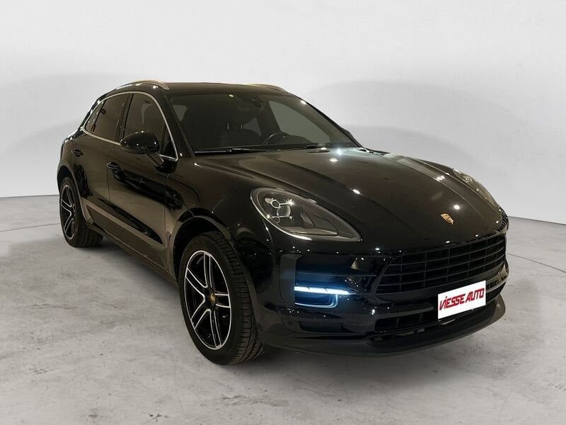 Porsche Macan 2020