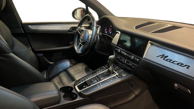 Porsche Macan 2020