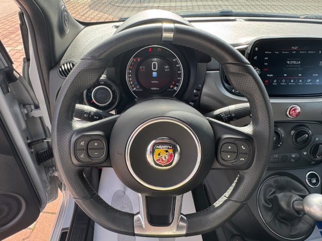 Abarth 595 2022