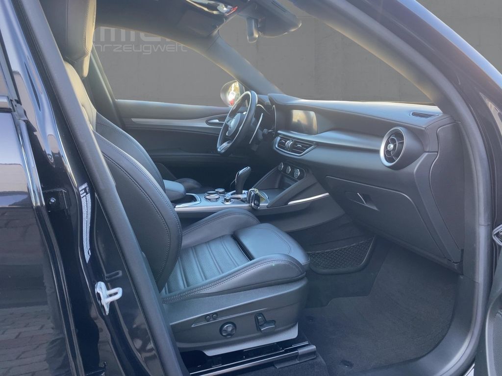 Alfa Romeo Stelvio 2021