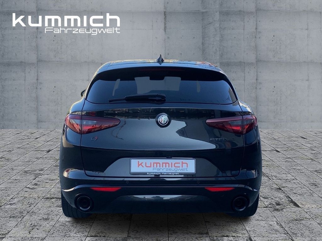 Alfa Romeo Stelvio 2021
