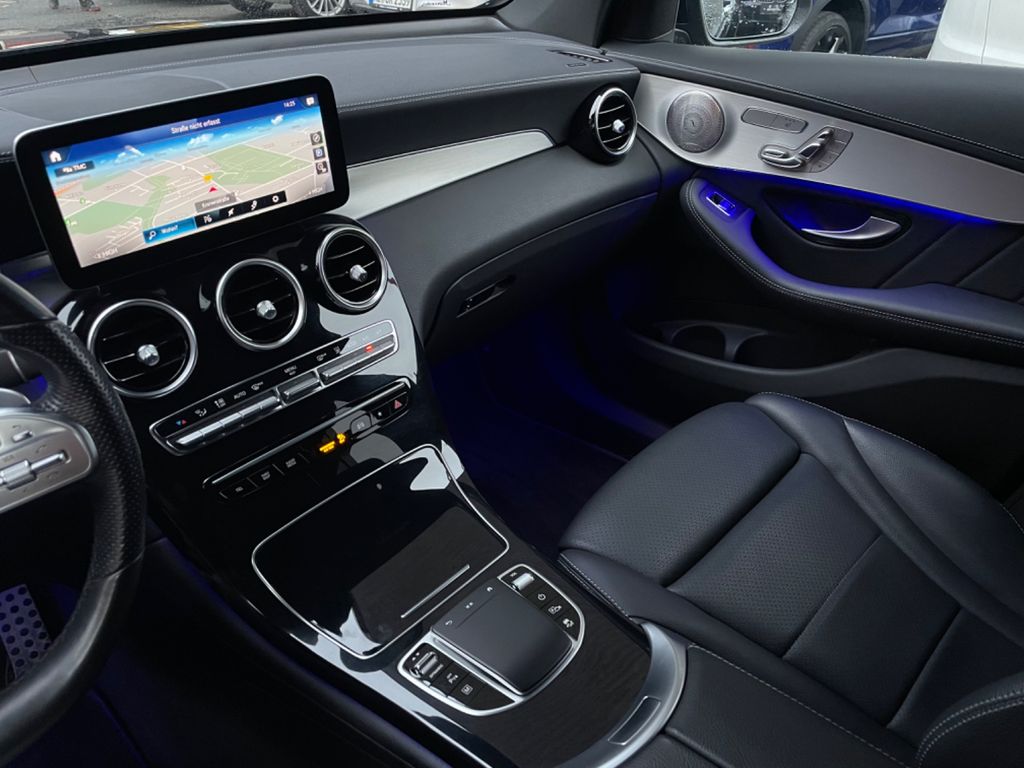 Mercedes-Benz GLC 300 2021