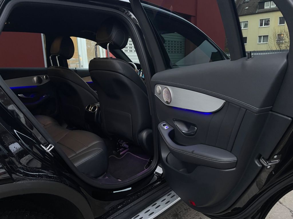 Mercedes-Benz GLC 300 2021