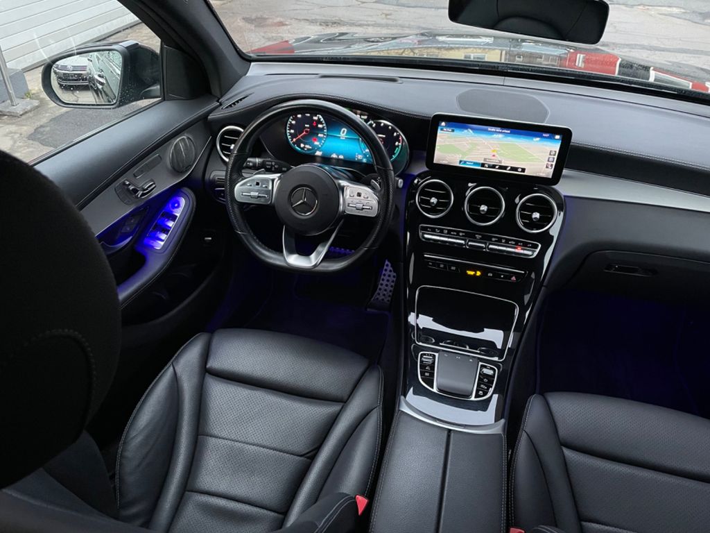 Mercedes-Benz GLC 300 2021