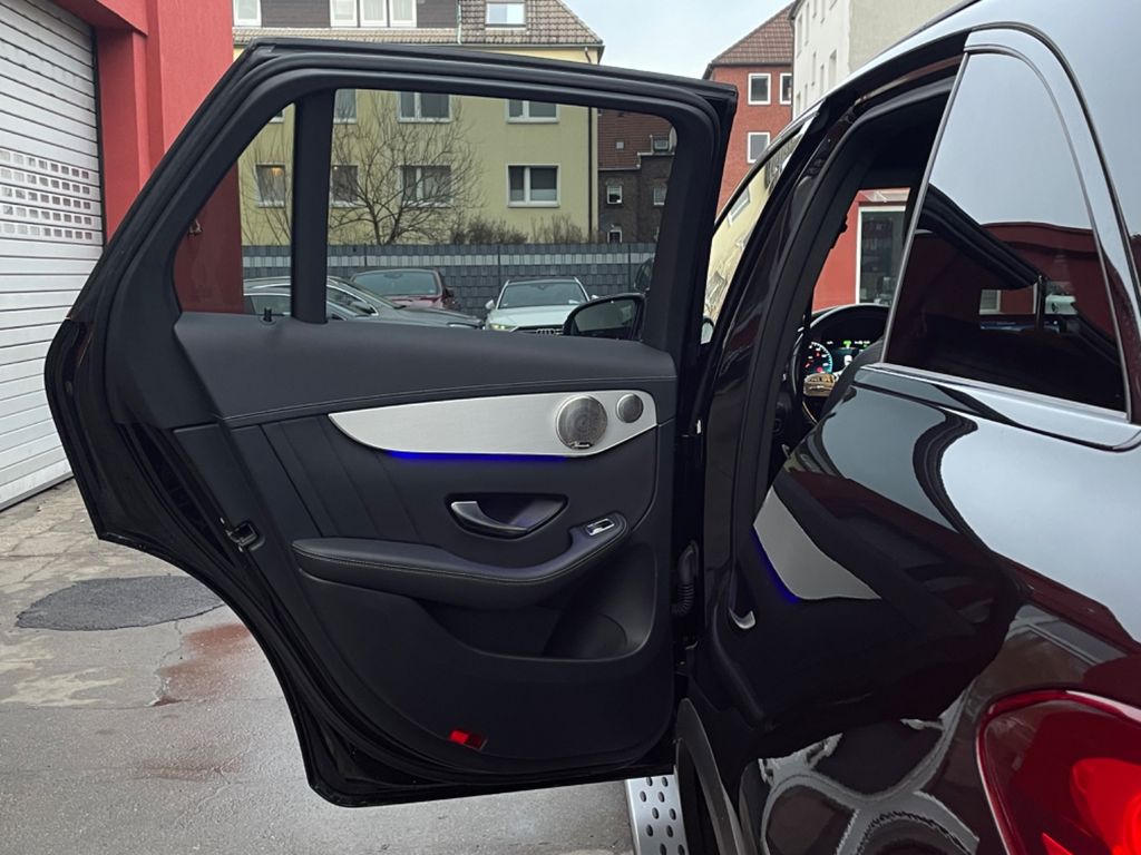 Mercedes-Benz GLC 300 2021