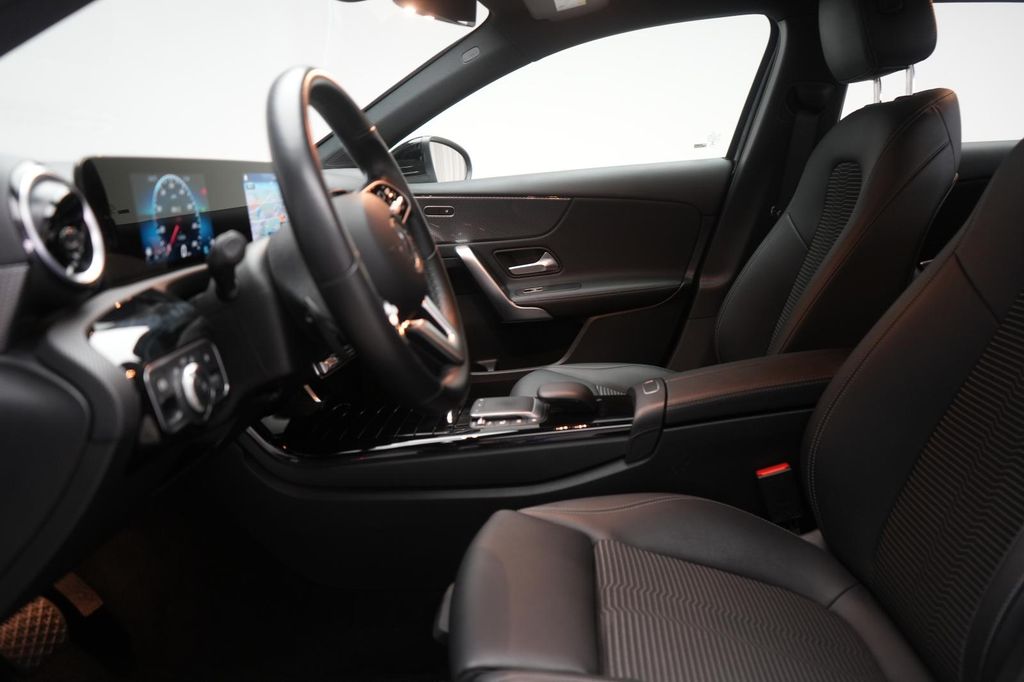 Mercedes-Benz A 220 2022