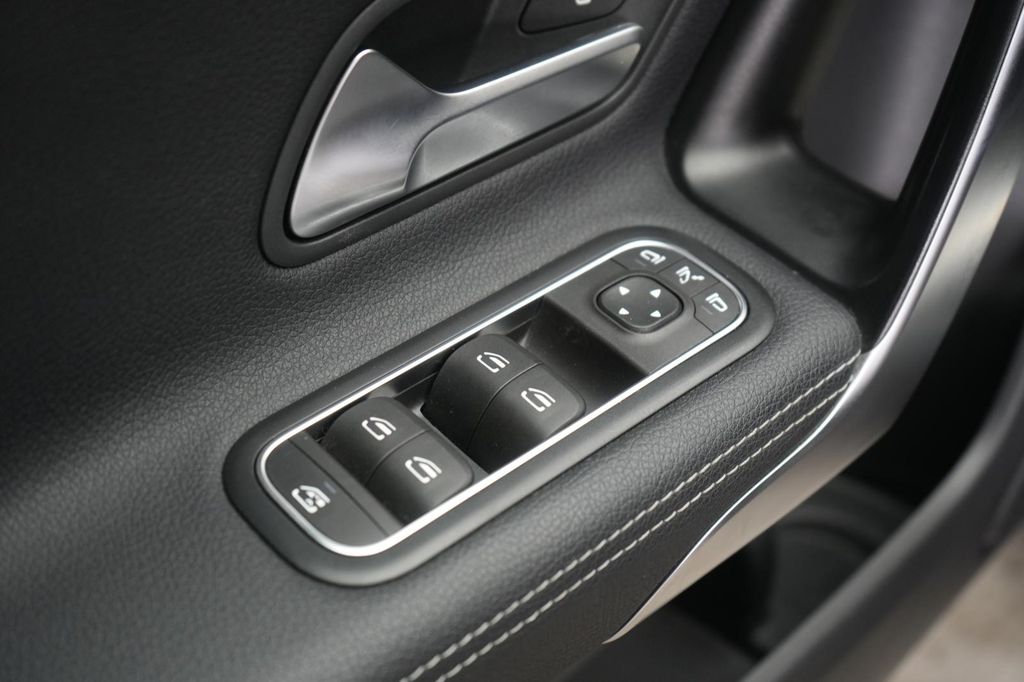 Mercedes-Benz A 220 2022