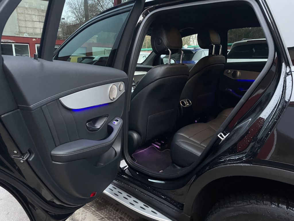 Mercedes-Benz GLC 300 2021