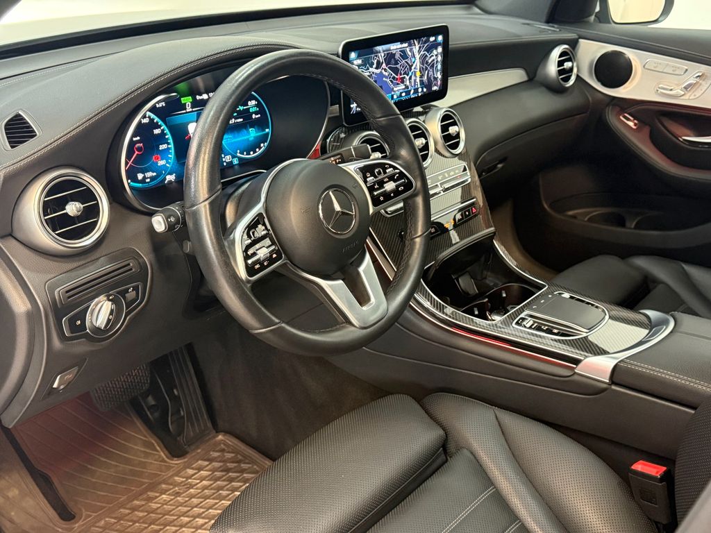 Mercedes-Benz GLC 300 2022