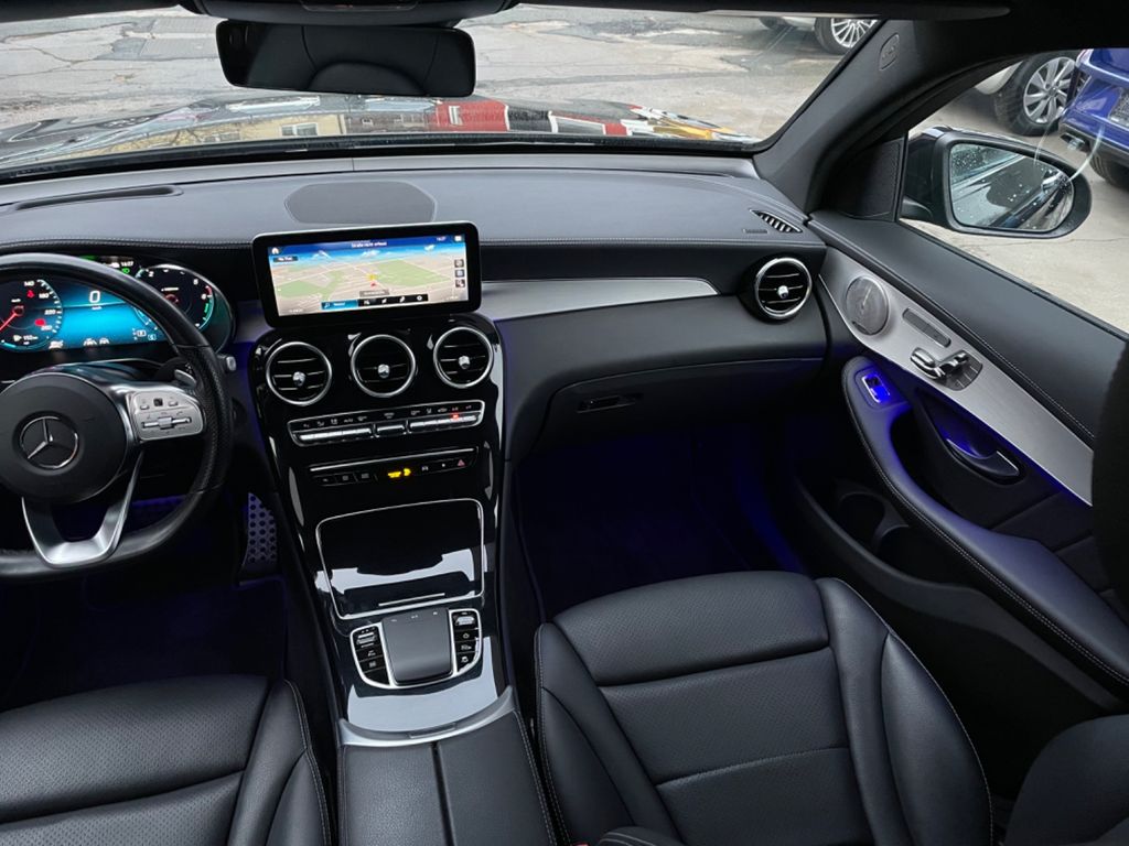 Mercedes-Benz GLC 300 2021