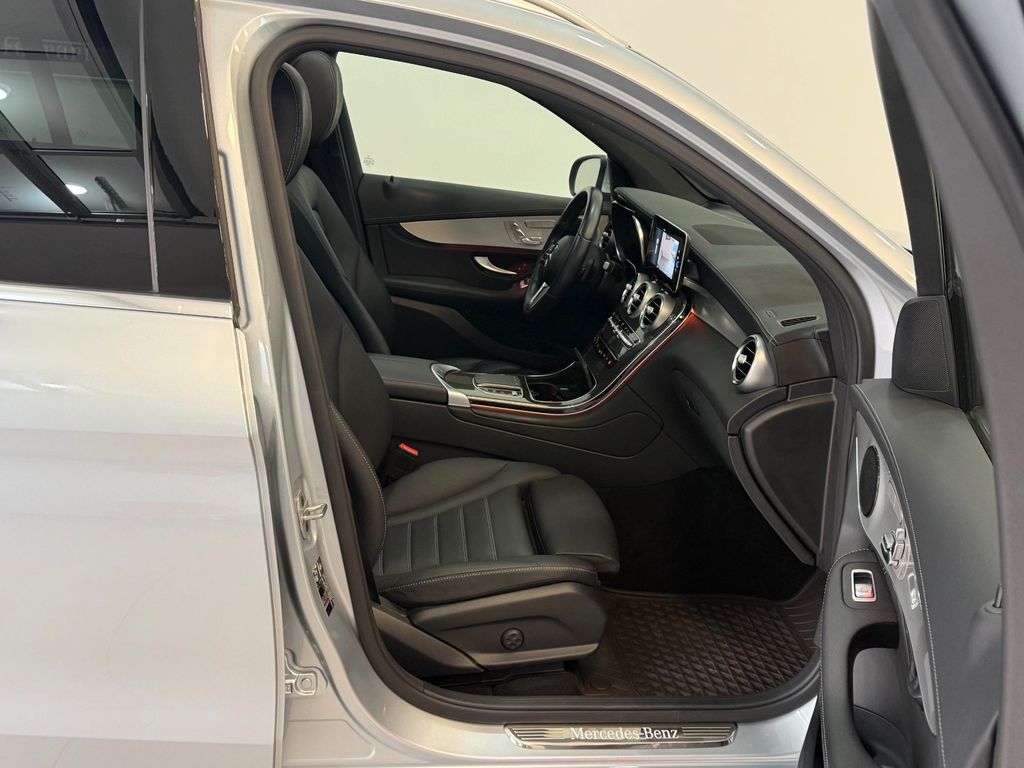 Mercedes-Benz GLC 300 2022