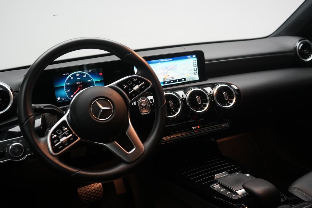 Mercedes-Benz A 220 2022