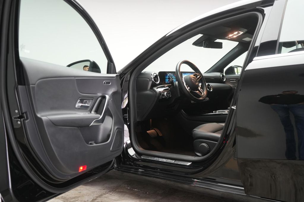 Mercedes-Benz A 220 2022