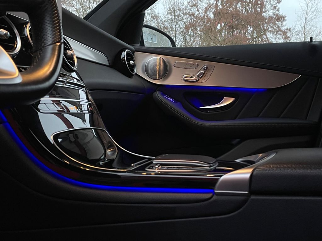 Mercedes-Benz GLC 300 2021