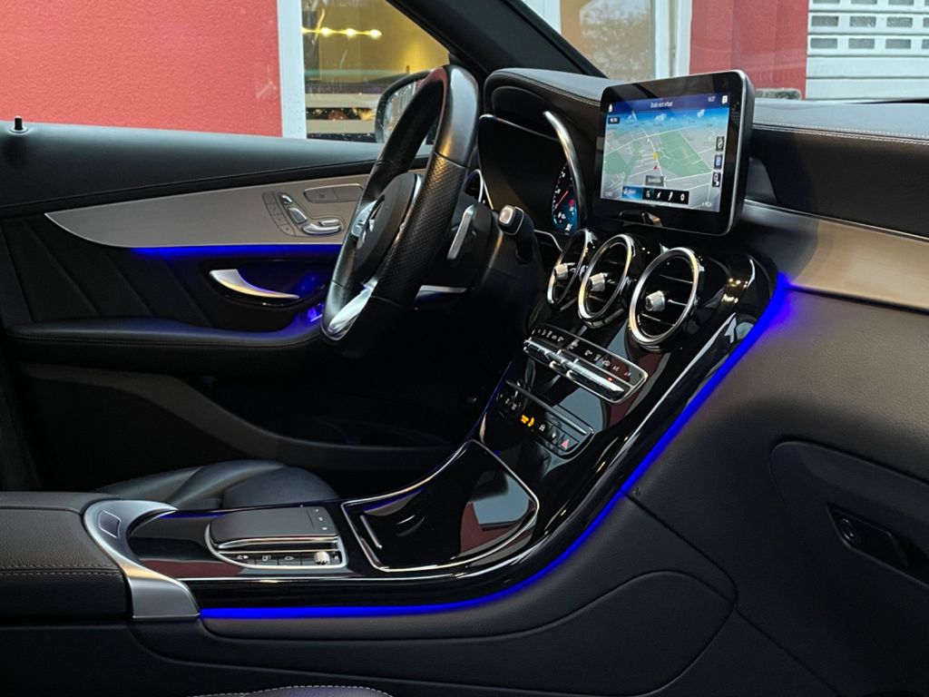 Mercedes-Benz GLC 300 2021